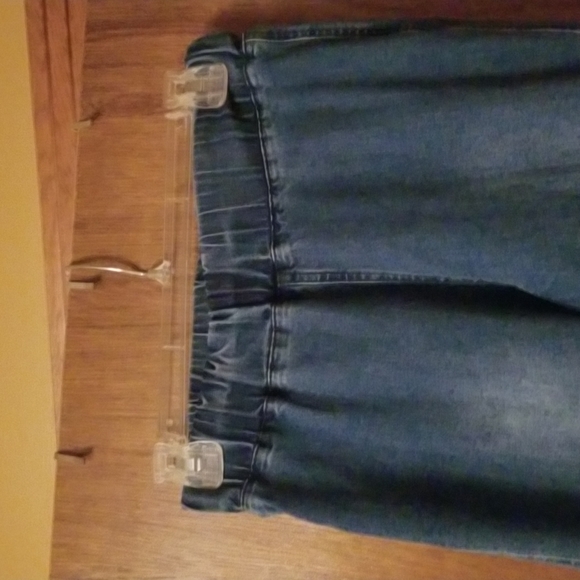 Flare Leg Distressed Jeans - Picture 4 of 6